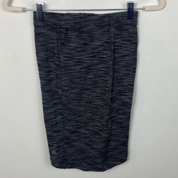 Lululemon Yoga Haven Skirt Grey‎ Mini Ruched Size 2 Pull On Minimalist Capsule - Picture 6 of 9